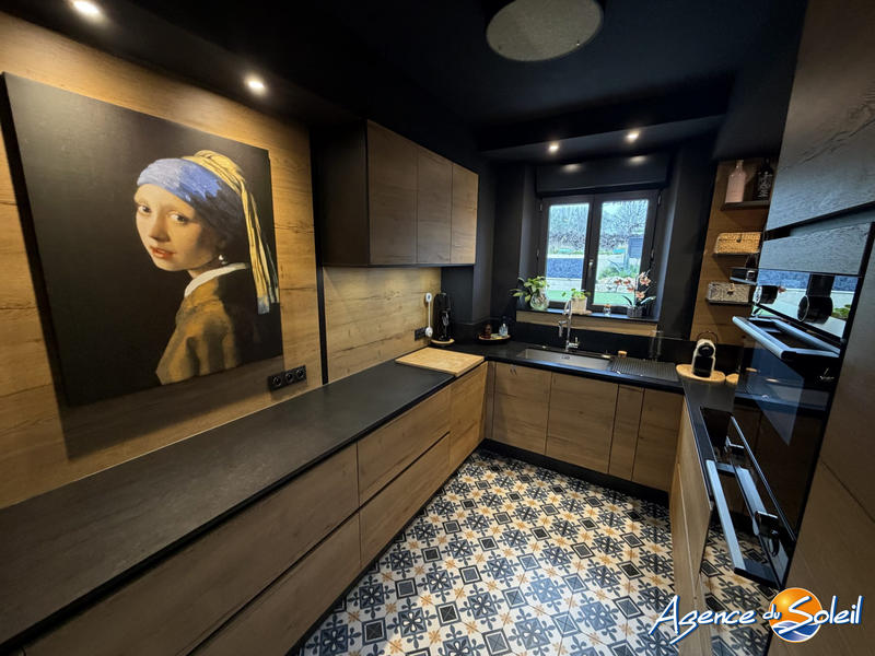 Maison - 267 m² - 7 pièces