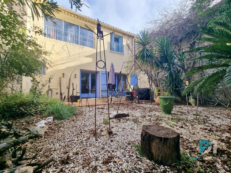 Maison - 180 m² - 5 pièces