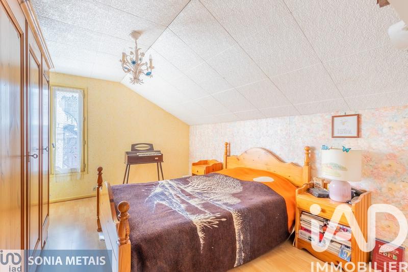 Maison - 186 m² - 7 pièces