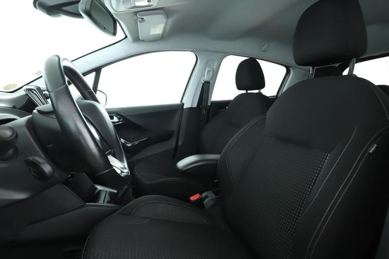 Peugeot 208 1.5 Blue-HDi Allure 5p 100 ch