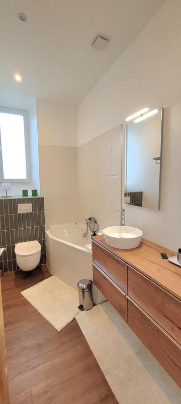 Appartement - 85 m² - 3 pièces