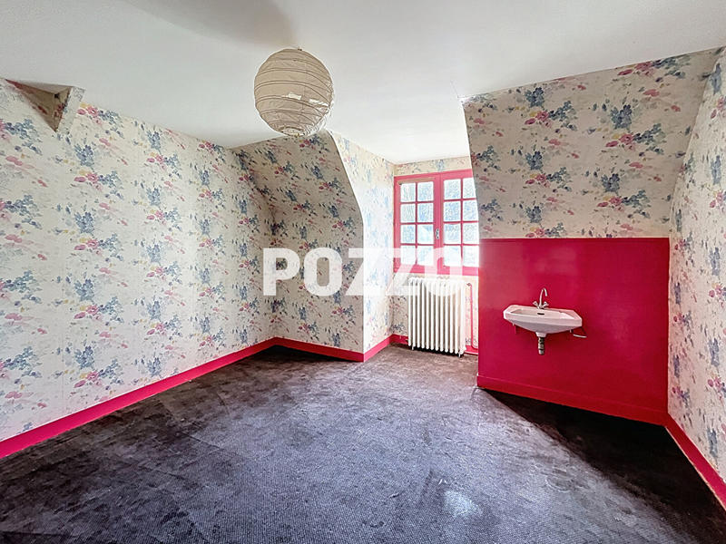 Maison - 380 m² - 12 pièces