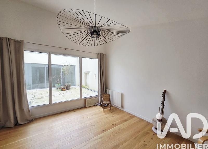 Maison - 229 m² - 6 pièces