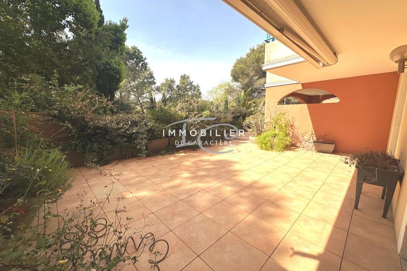 Appartement - 80 m² - 3 pièces