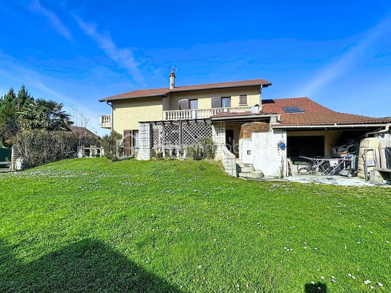 Maison - 146 m² - 5 pièces