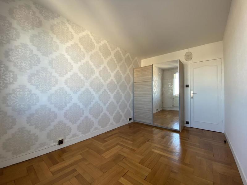 Appartement - 72 m² - 4 pièces