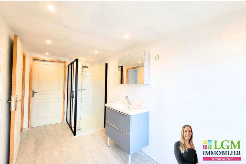 Maison - 102 m² - 4 pièces