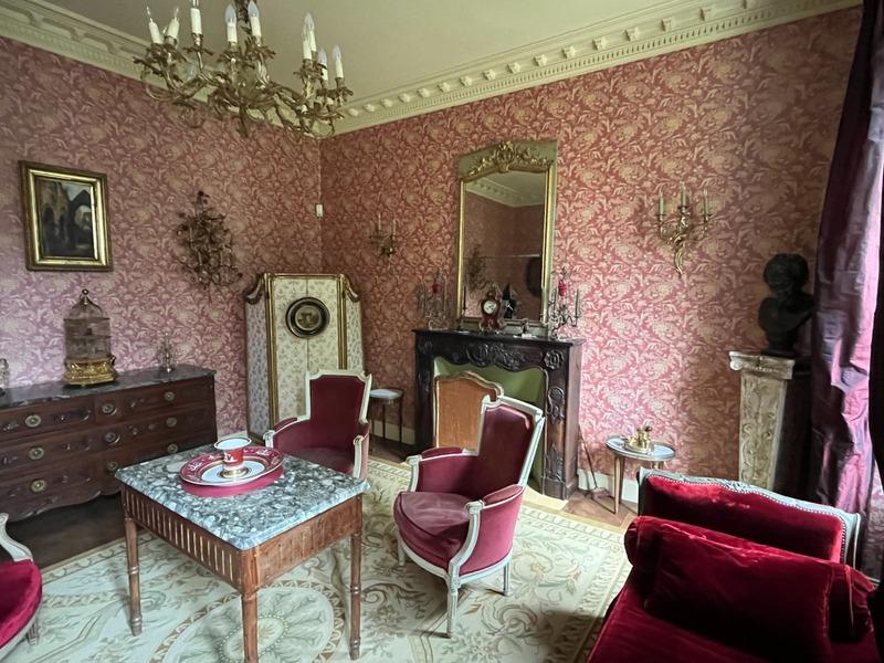 Maison de maîtres - 400 m² - 10 pièces