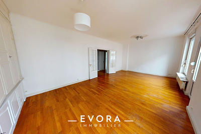 Appartement - 97 m² - 4 pièces