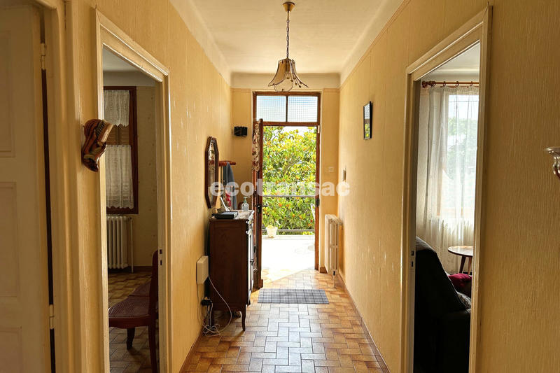 Maison - 202 m² - 4 pièces