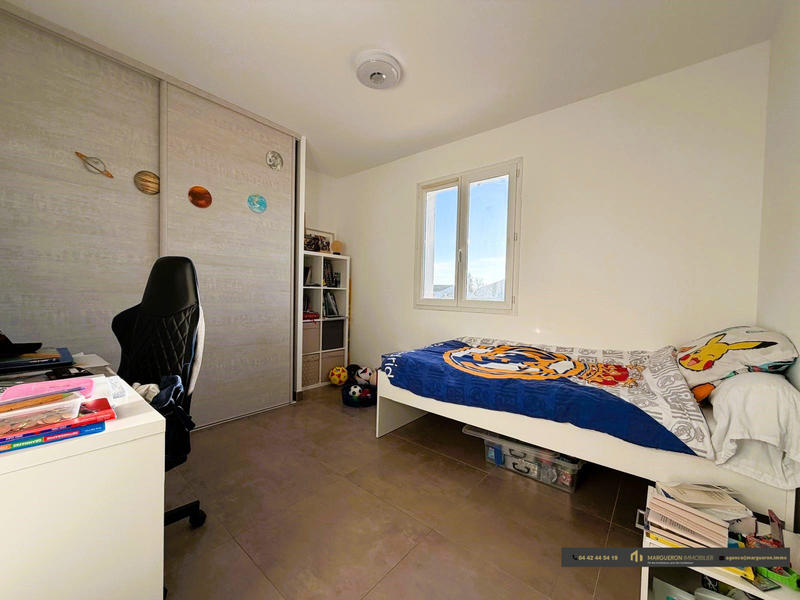 Maison - 94 m² - 5 pièces