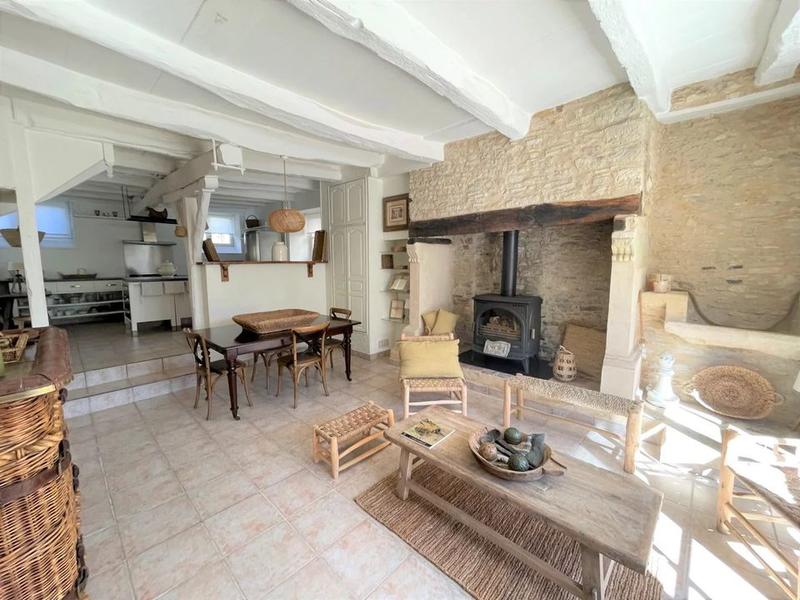 Maison de village - 209 m² - 8 pièces