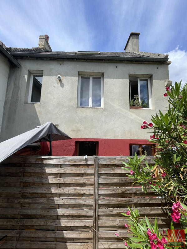 Immeuble - 10 pièces