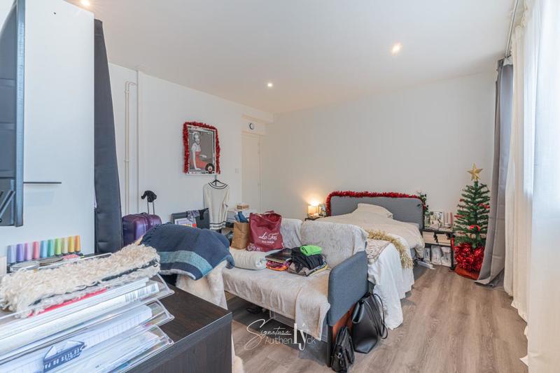 Appartement - 100 m² - 4 pièces