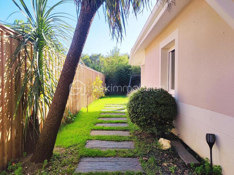 Pavillon - 111 m² - 5 pièces