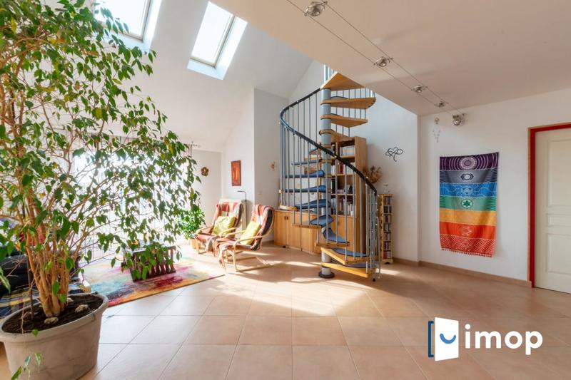 Maison - 155 m² - 7 pièces