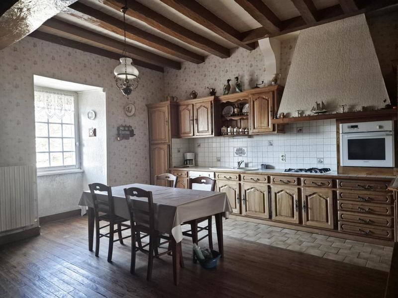 Maison - 213 m² - 10 pièces