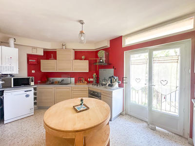 Appartement - 81 m² - 4 pièces