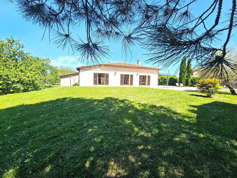 Corps de ferme - 257 m² - 6 pièces