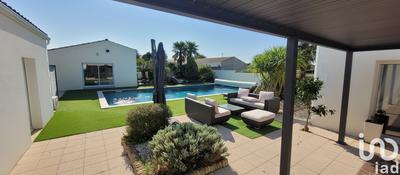 Maison - 205 m² - 8 pièces