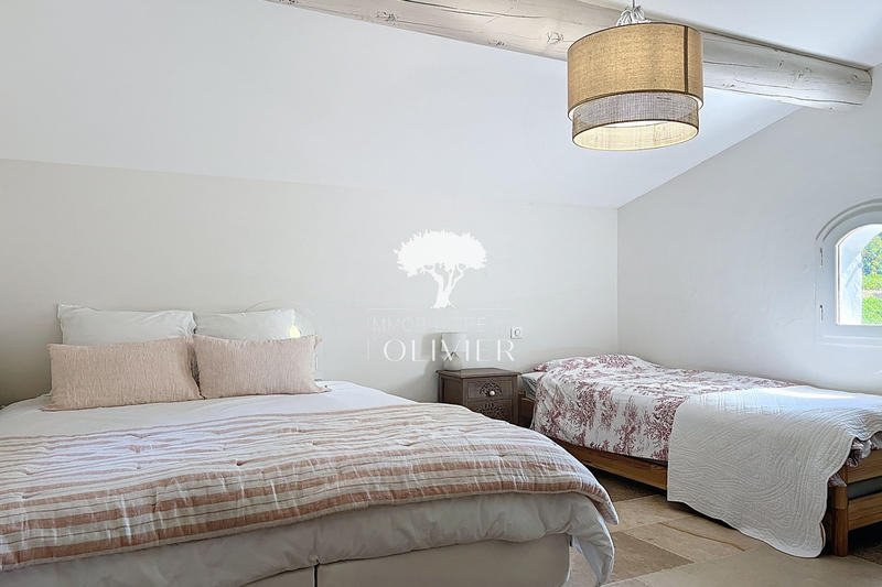 Propriété - 125 m² - 4 pièces