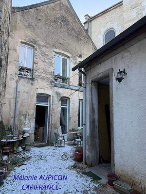 Maison de ville - 212 m² - 8 pièces