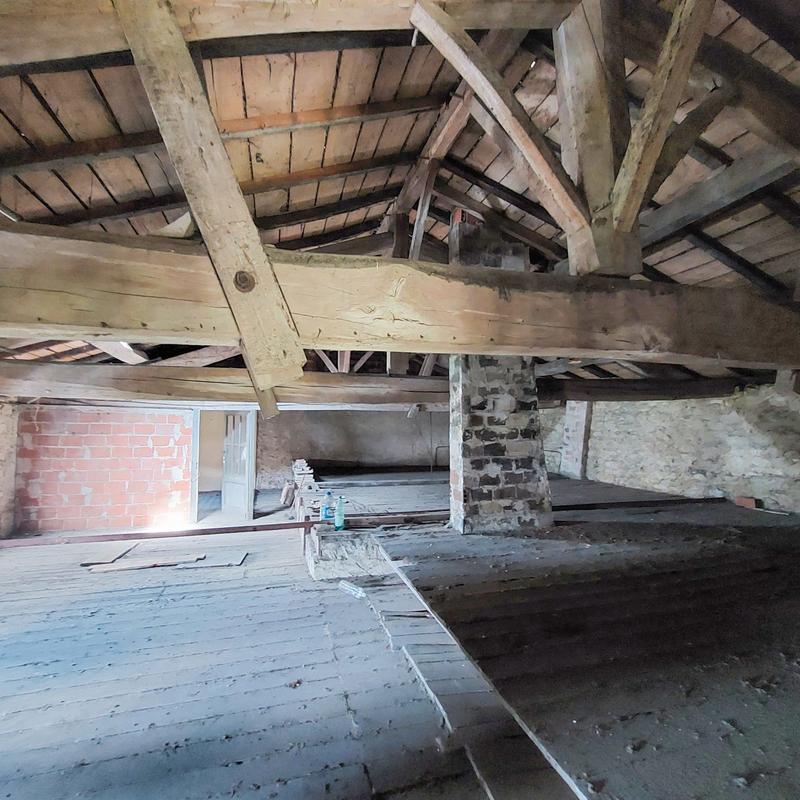 Maison traditionnelle - 115 m² - 10 pièces