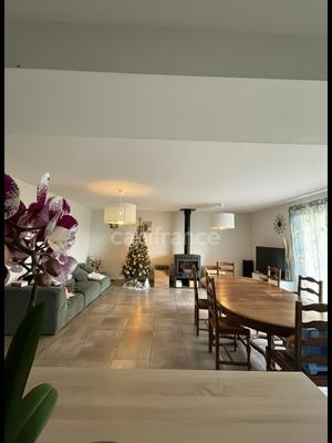 Maison - 170 m² - 5 pièces