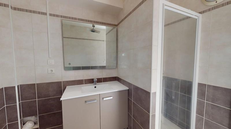 Immeuble - 123 m² - 6 pièces