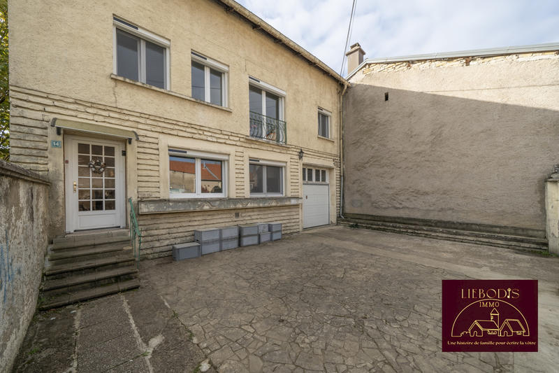 Maison de village - 150 m² - 8 pièces