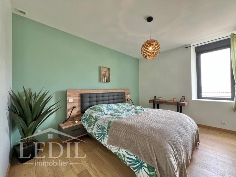 Maison en pierre - 286 m² - 5 pièces