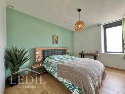 Maison en pierre - 286 m² - 5 pièces