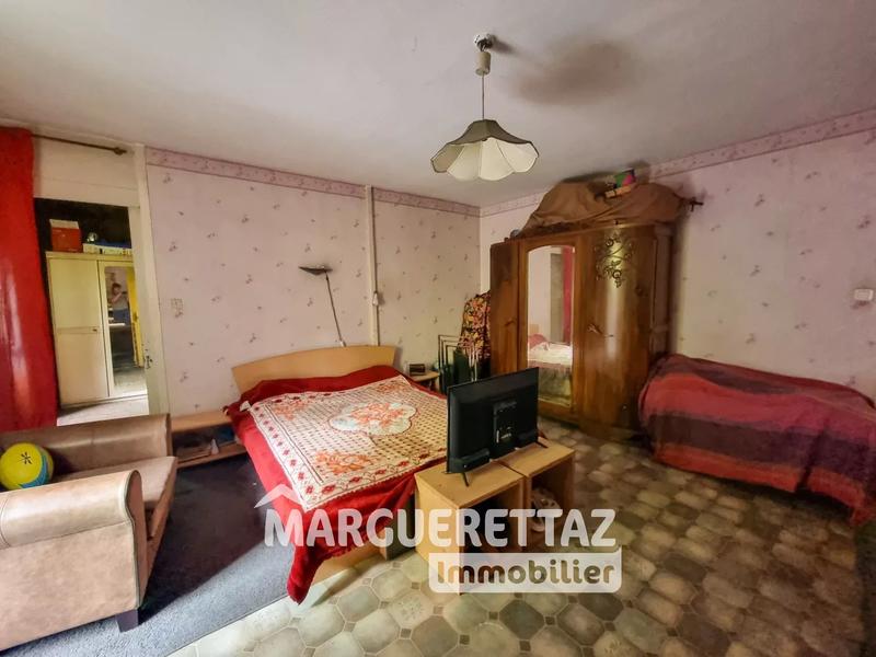 Maison de village - 220 m² - 8 pièces