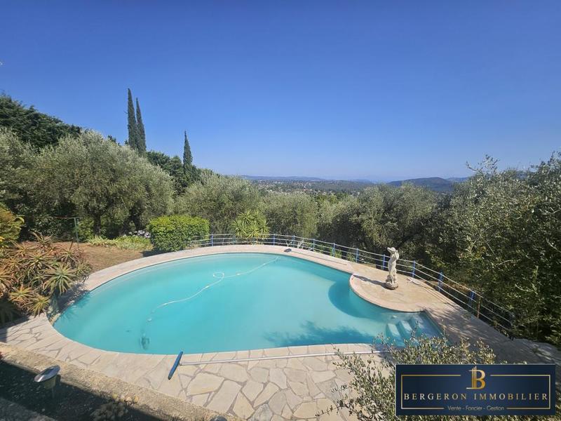 Villa - 197 m² - 8 pièces