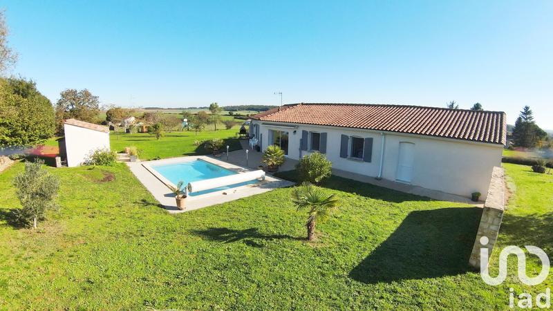 Maison - 93 m² - 4 pièces