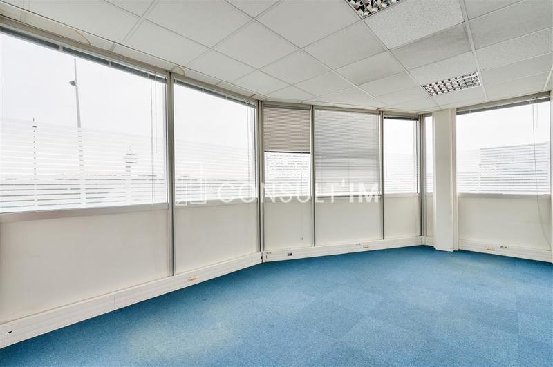 Bureau - 2 306 m²