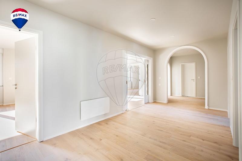 Appartement - 142 m² - 5 pièces