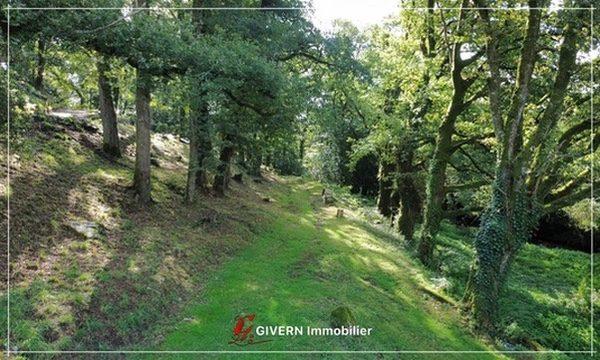 Maison - 197 m² - 7 pièces