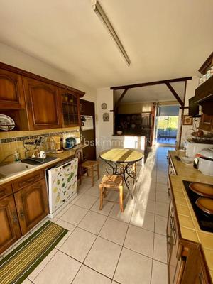 Maison - 156 m² - 7 pièces