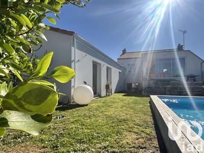 Maison - 213 m² - 8 pièces