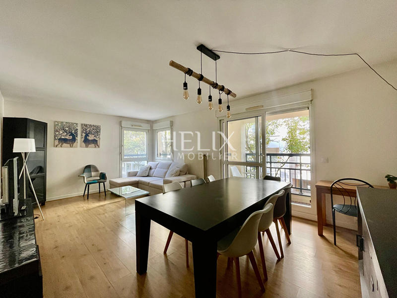 Appartement - 70 m² - 3 pièces