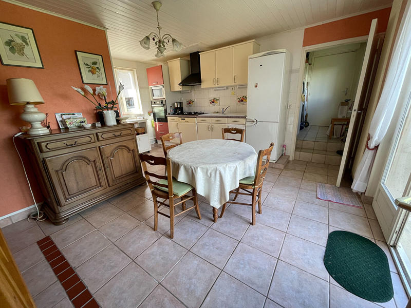 Maison - 185 m² - 7 pièces