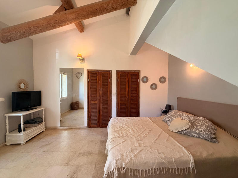 Villa - 182 m² - 5 pièces