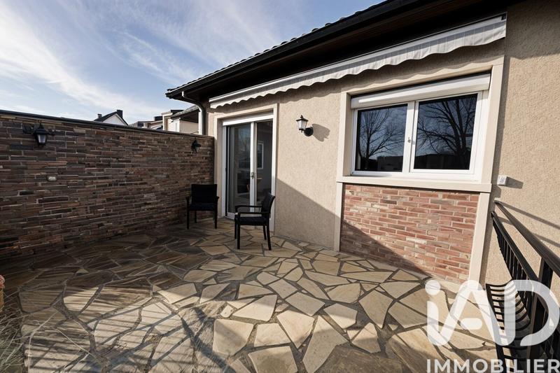 Maison - 202 m² - 8 pièces