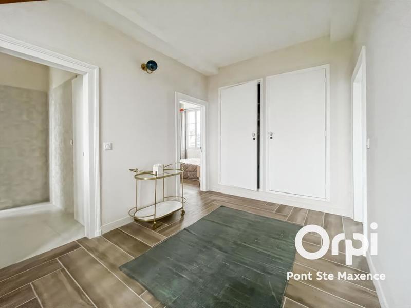 Propriété - 298 m² - 10 pièces