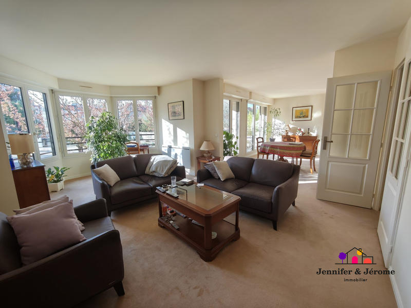 Appartement - 106 m² - 6 pièces