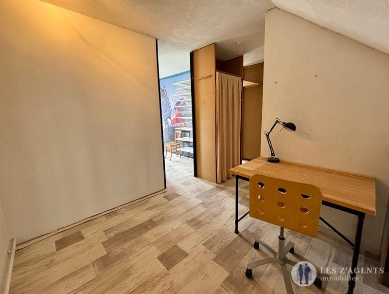 Appartement - 85 m² - 3 pièces