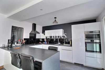 Maison - 91 m² - 4 pièces