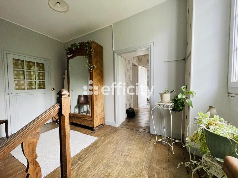 Maison - 329 m² - 10 pièces