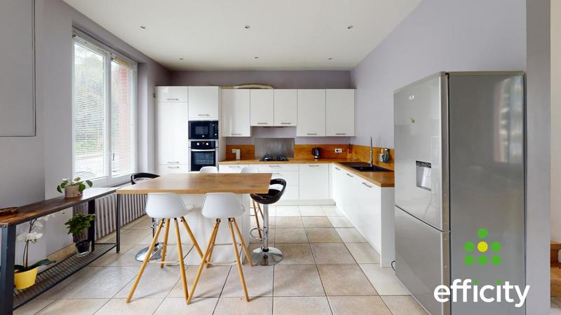 Pavillon - 140 m² - 5 pièces